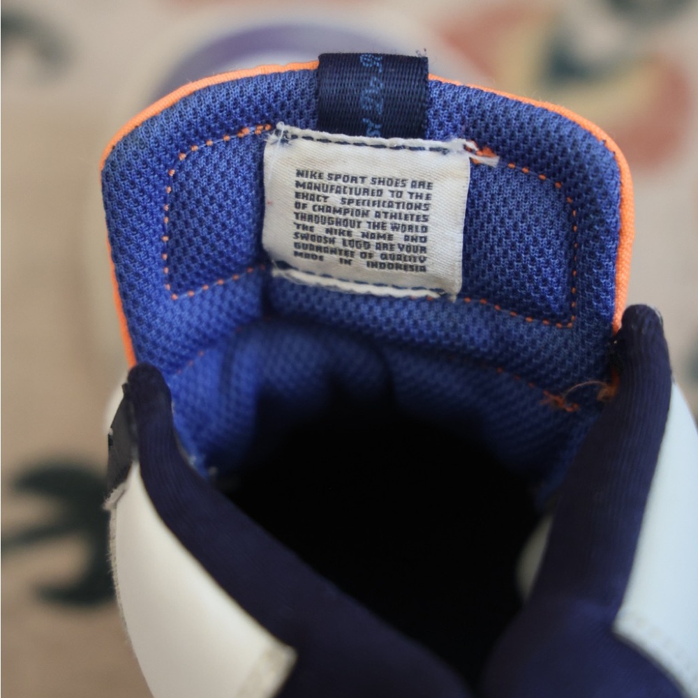 Nike Blazer Mid Youth Sneakers Size 2.5Y – Retro Colorblock Orange Navy – Clean - Picture 7 of 8